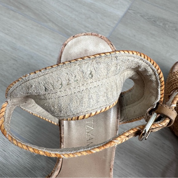 Stuart WEITZMAN minx wedge sandal in camel woven leather beige gold size 8 - Picture 11 of 11